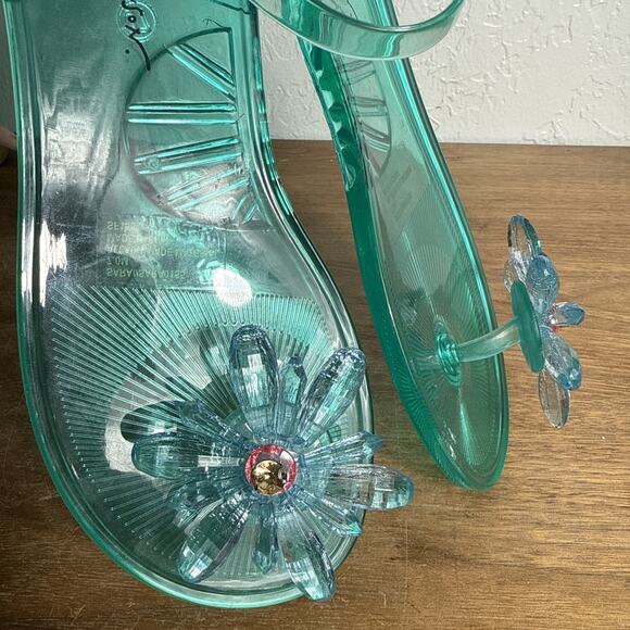 Betsey Johnson Jelly Sandals Size 7 Neon Green Flower Embellish Ankle Strap NWOB - Picture 6 of 9